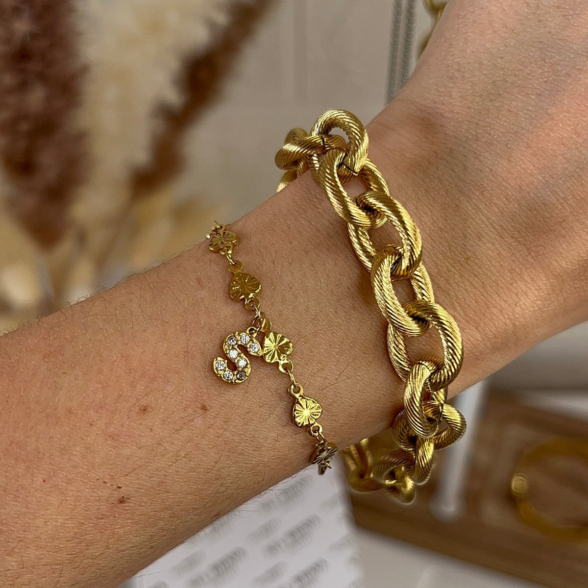 PULSERA CORAZONES CON INICIAL